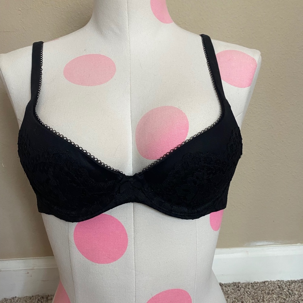 Victorias Secret Body by Victoria Demi Bra 32A